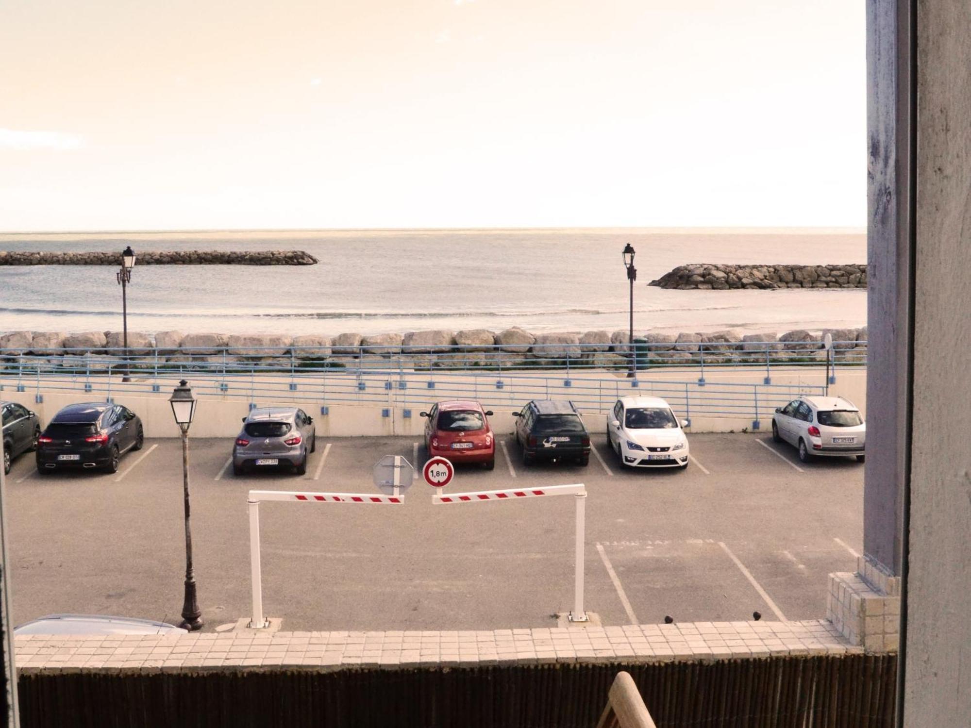 Hotel Le Dauphin Bleu Saintes-Maries-de-la-Mer Pokoj fotografie
