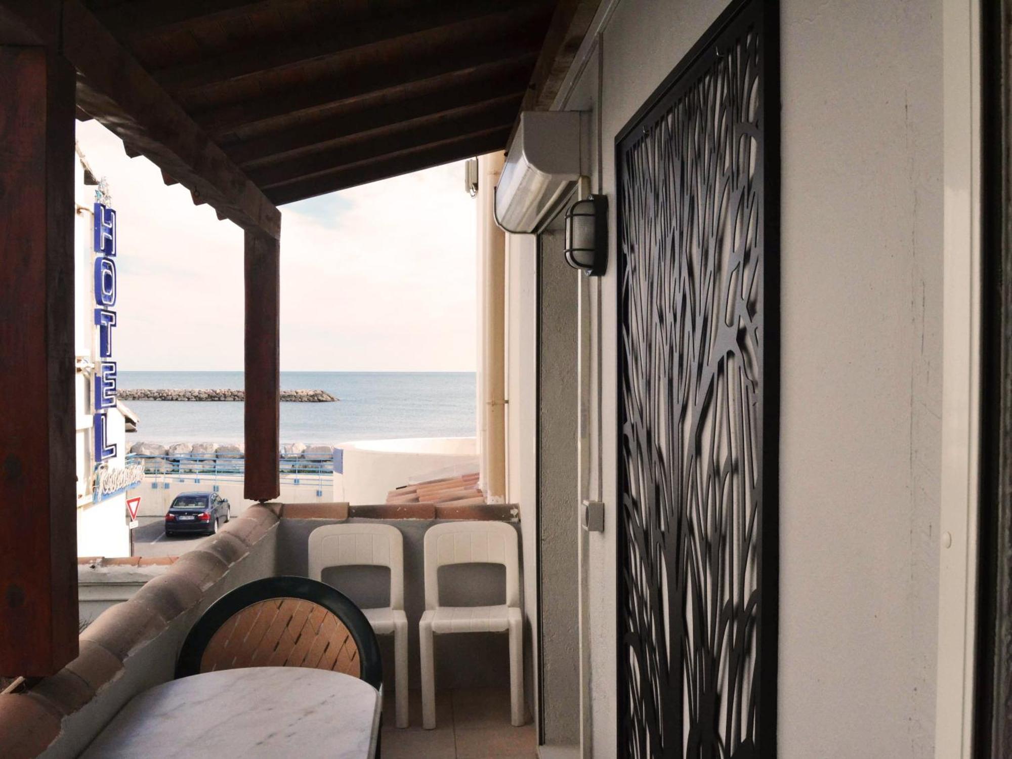 Hotel Le Dauphin Bleu Saintes-Maries-de-la-Mer Pokoj fotografie