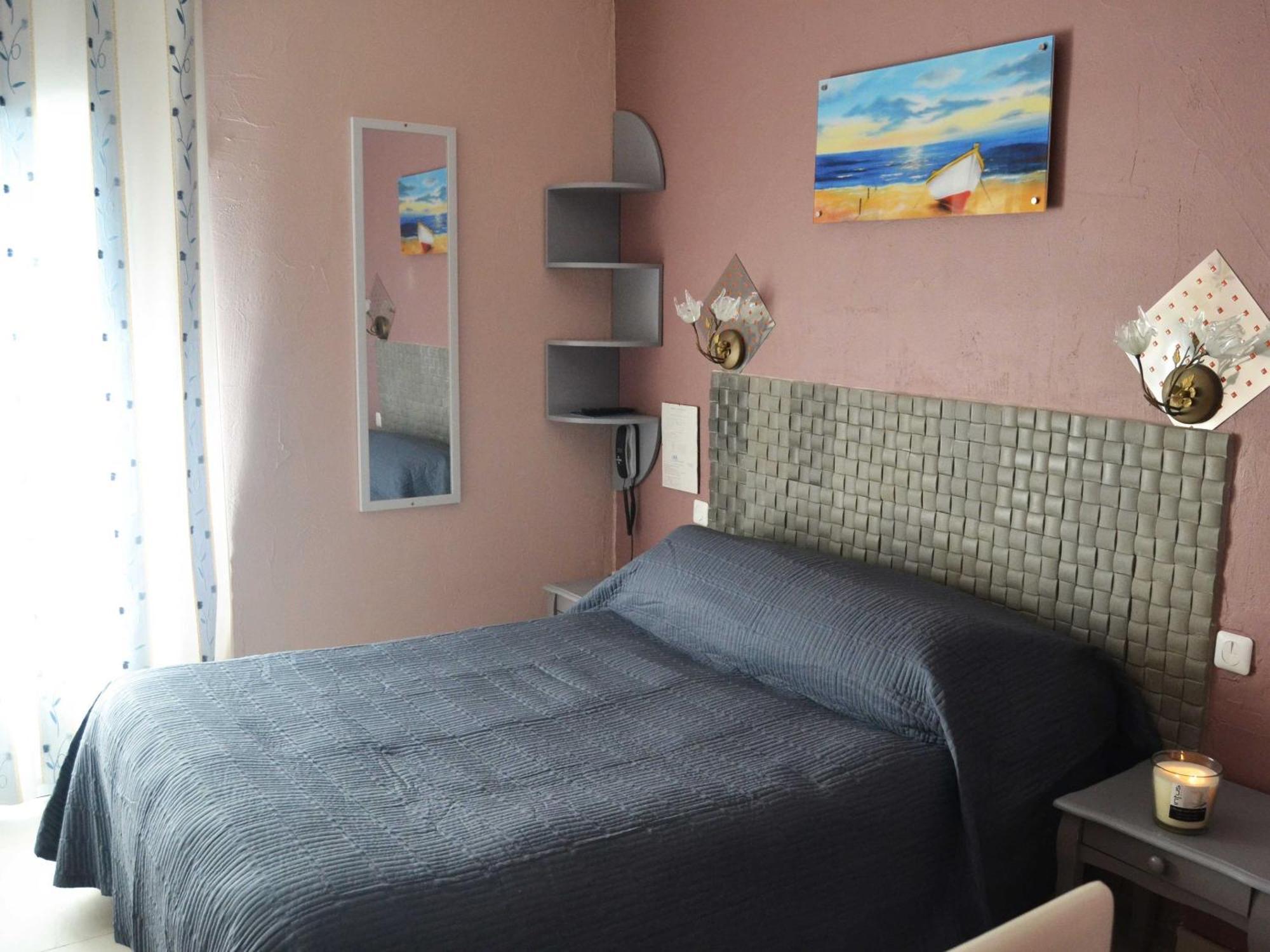 Hotel Le Dauphin Bleu Saintes-Maries-de-la-Mer Pokoj fotografie
