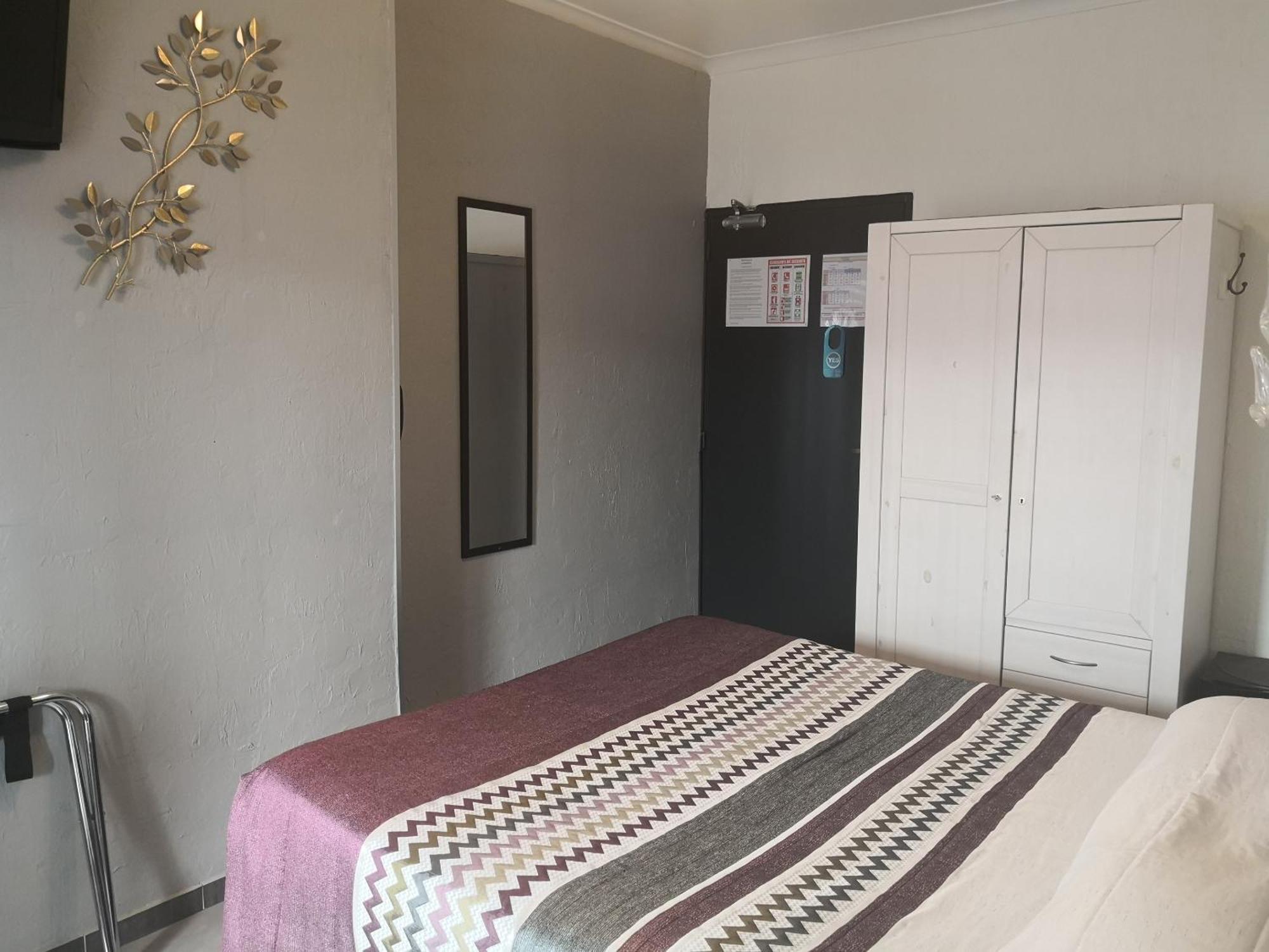 Hotel Le Dauphin Bleu Saintes-Maries-de-la-Mer Pokoj fotografie